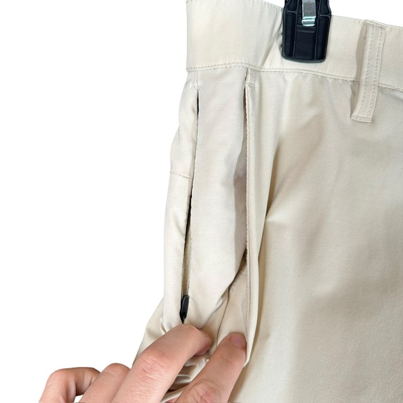 Fabletics Men’s Khaki Athletic Pants No Size See Measurements Casual Comfort - Picture 3 of 15